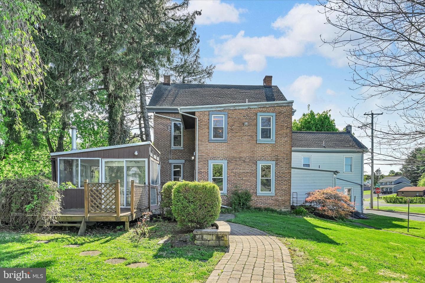 406 Noble St photo 74