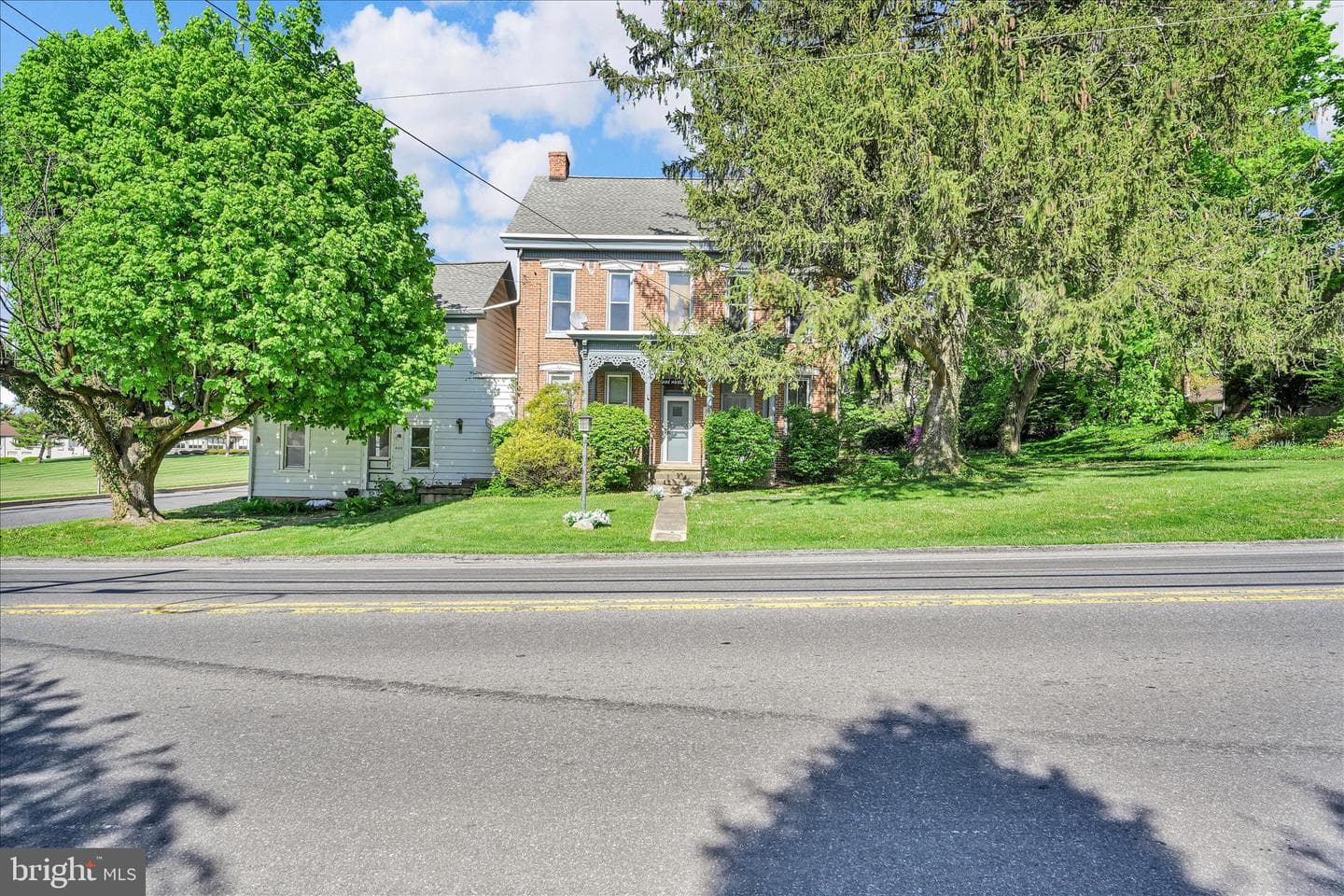 406 Noble St photo 8