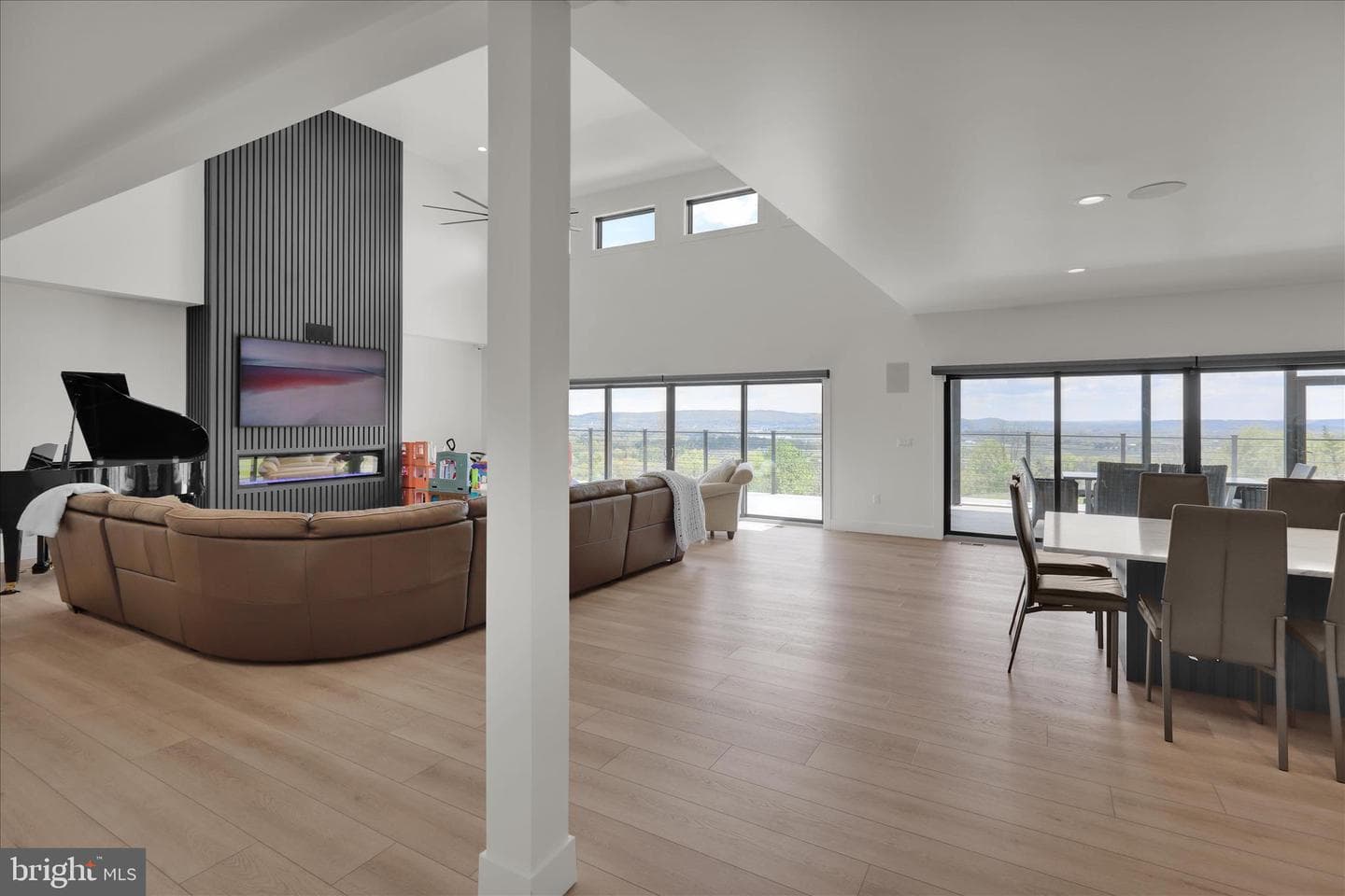1064 Rick Road photo 21