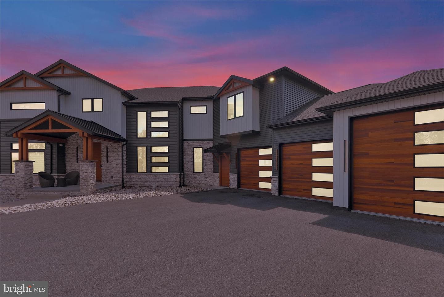1064 Rick Road photo 3