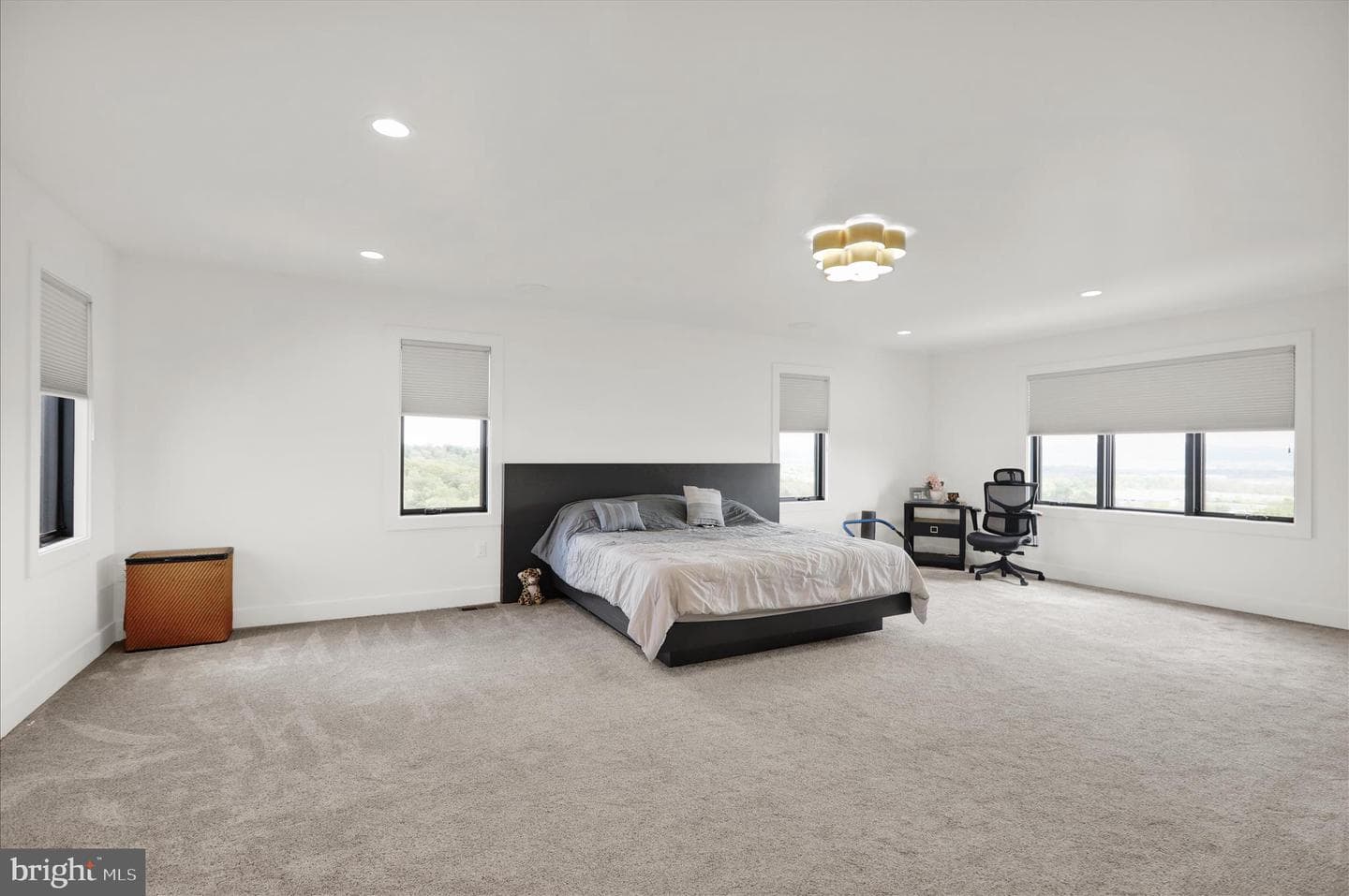 1064 Rick Road photo 33