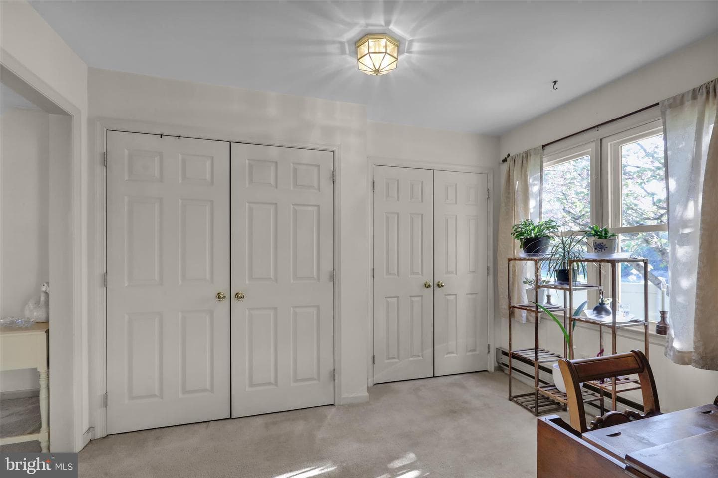 402 Columbus Street photo 19