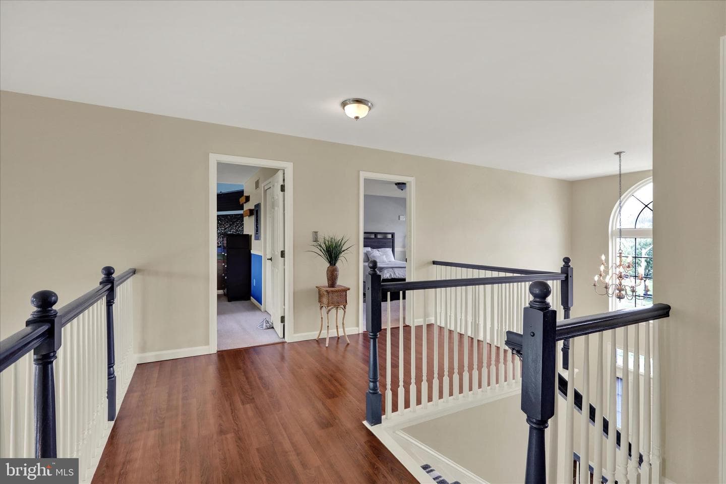 614 W Pine Street photo 33