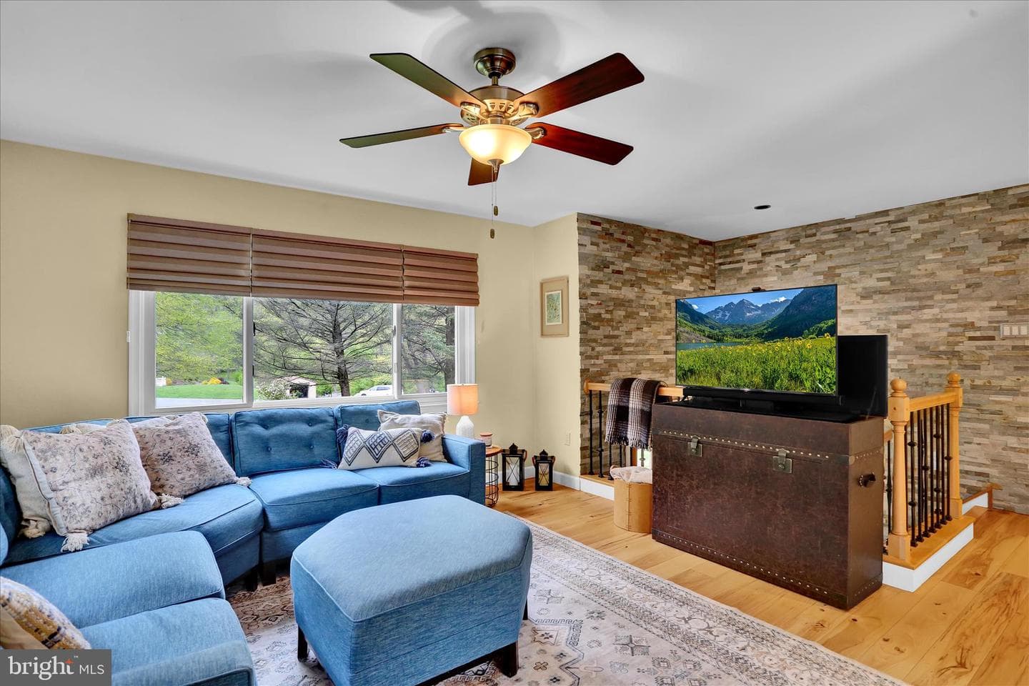 18 Deer Path Road photo 16