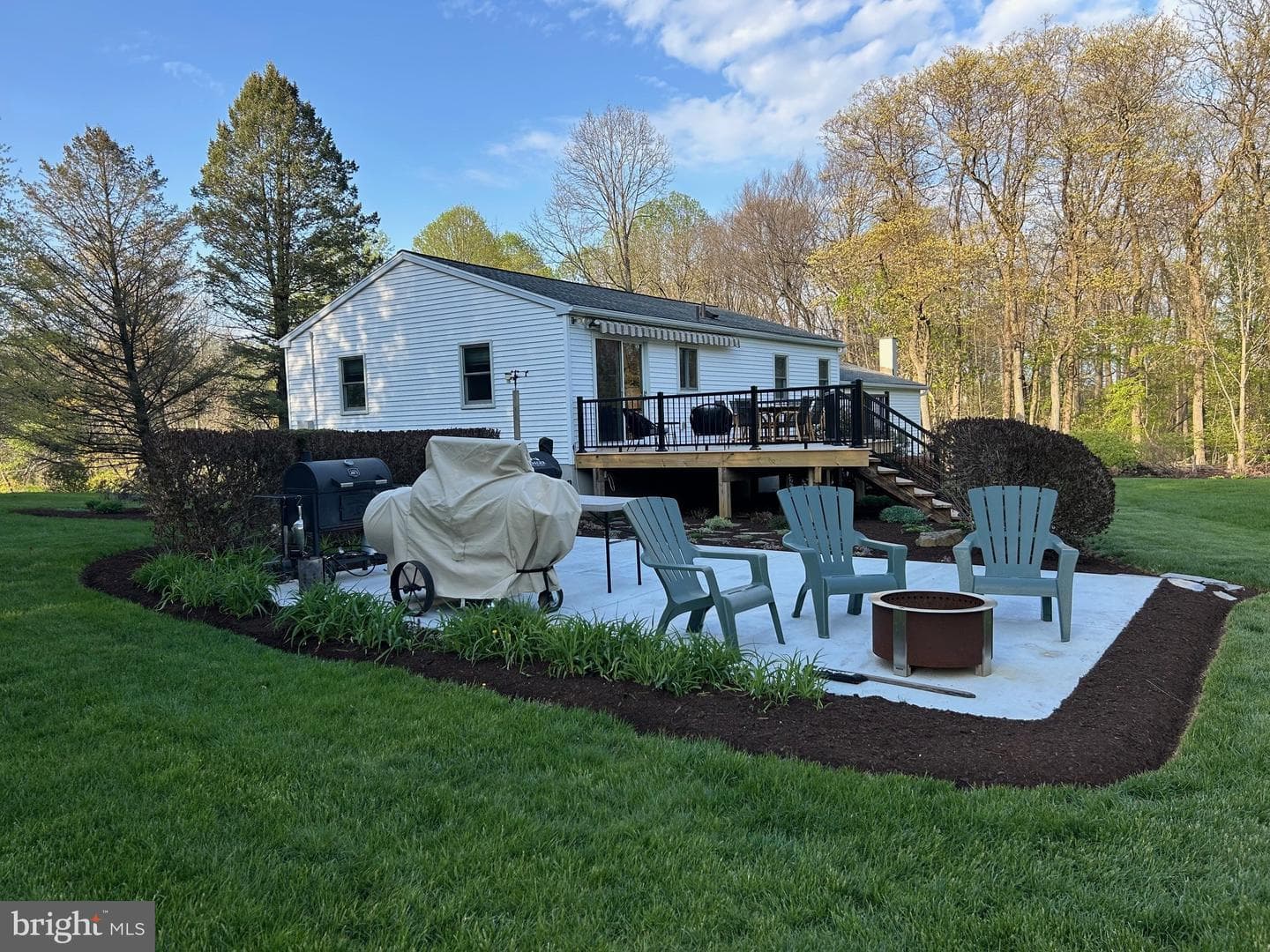 18 Deer Path Road photo 2