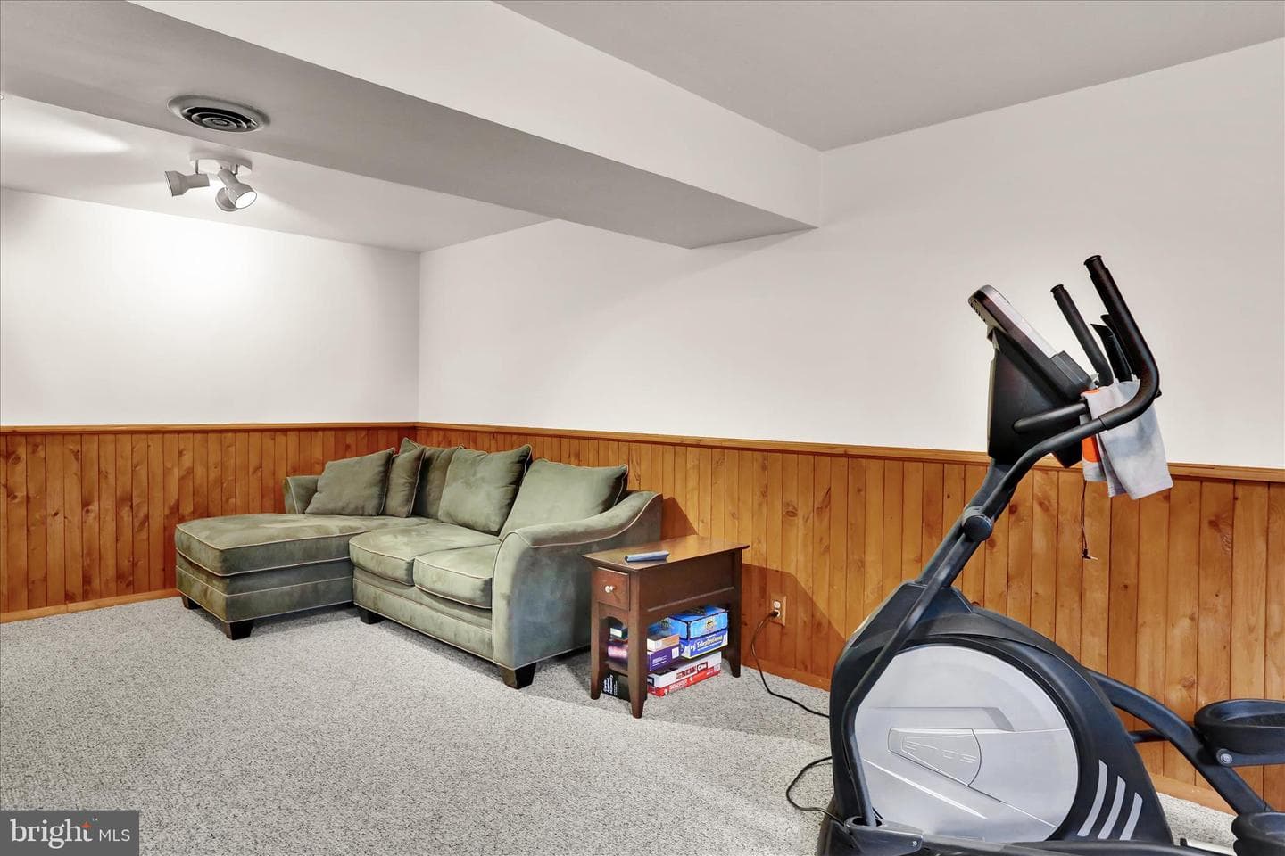 18 Deer Path Road photo 32