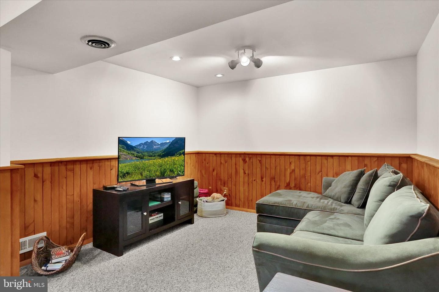 18 Deer Path Road photo 33