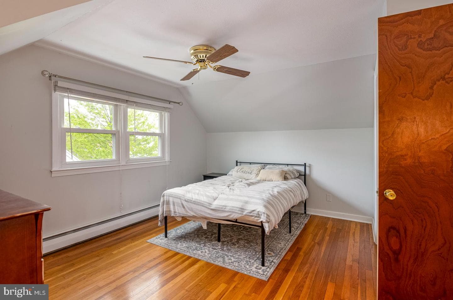 136 Bradley Avenue photo 17