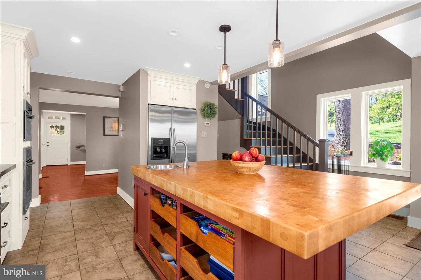 63 Hampshire photo 10