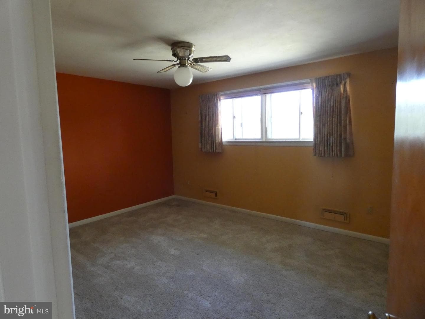2703 Garfield Avenue photo 9