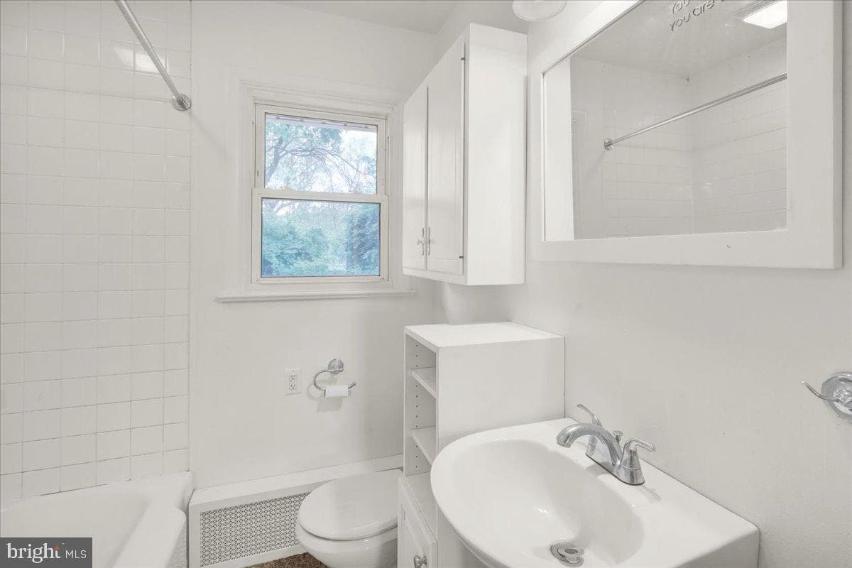 328 E Penn Avenue photo 10