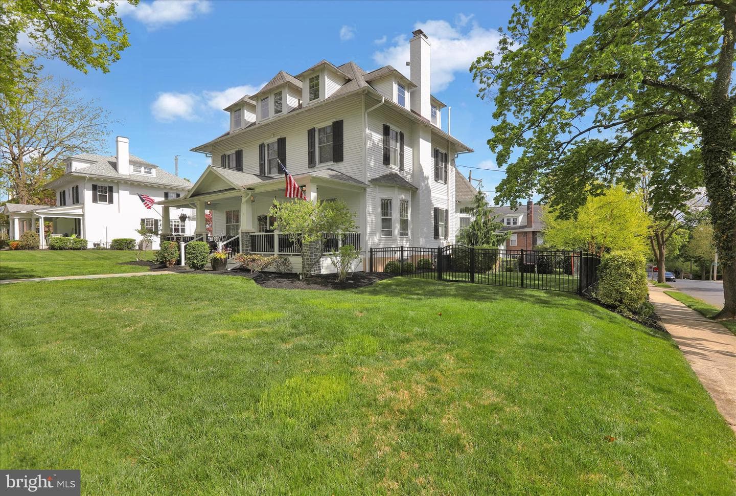 1240 Dauphin Avenue photo 82