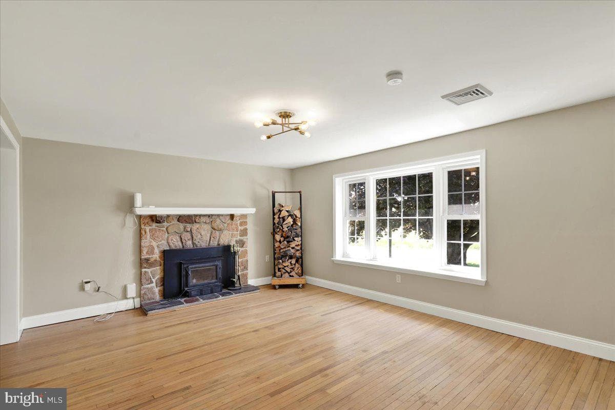 2236 Hopewell Road photo 13
