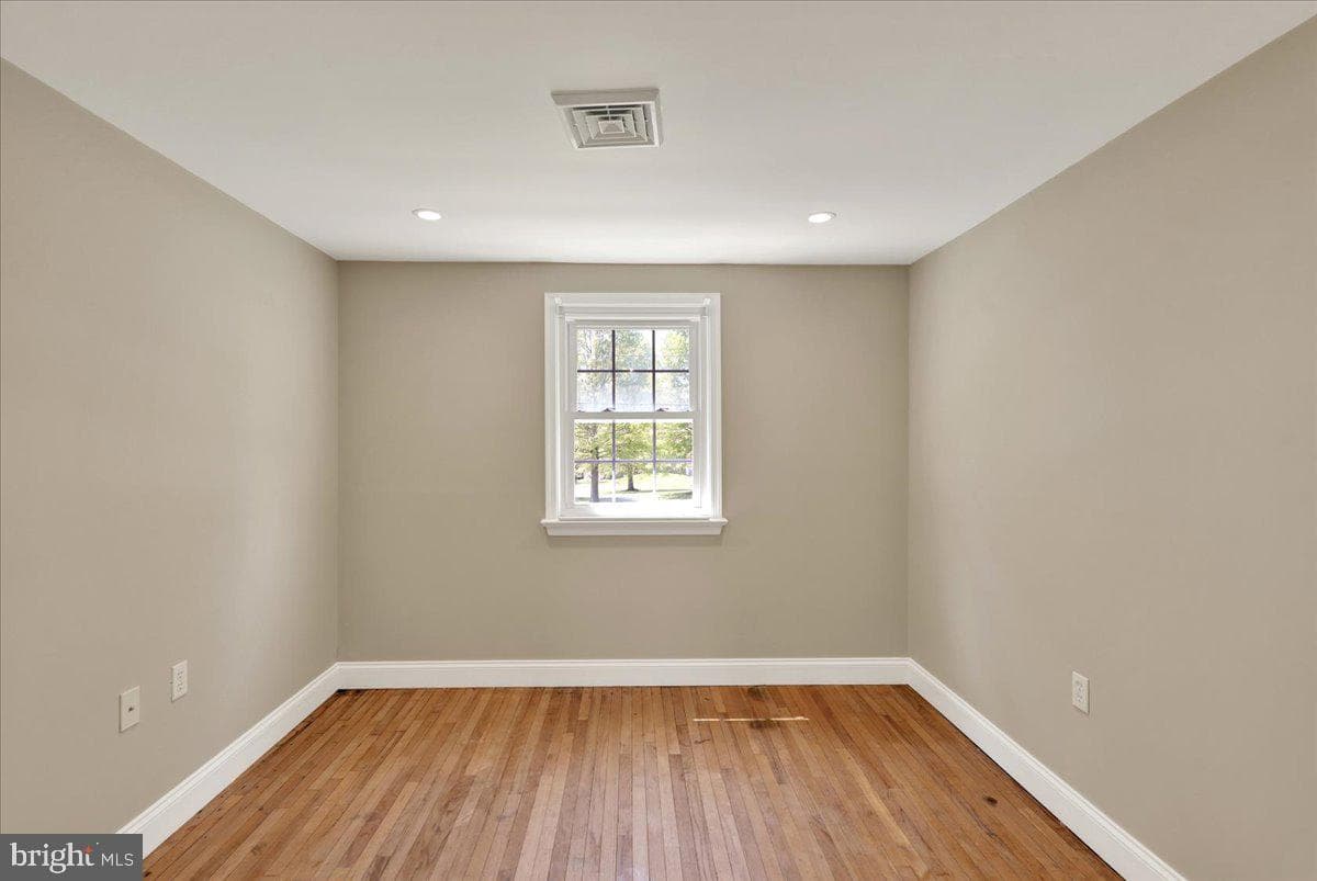 2236 Hopewell Road photo 14