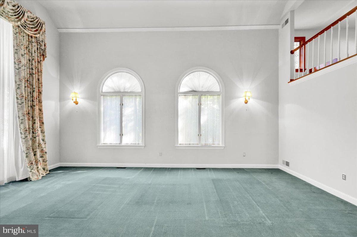 34 Hessian Boulevard photo 16