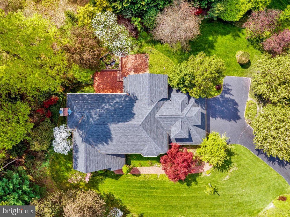 34 Hessian Boulevard photo 66