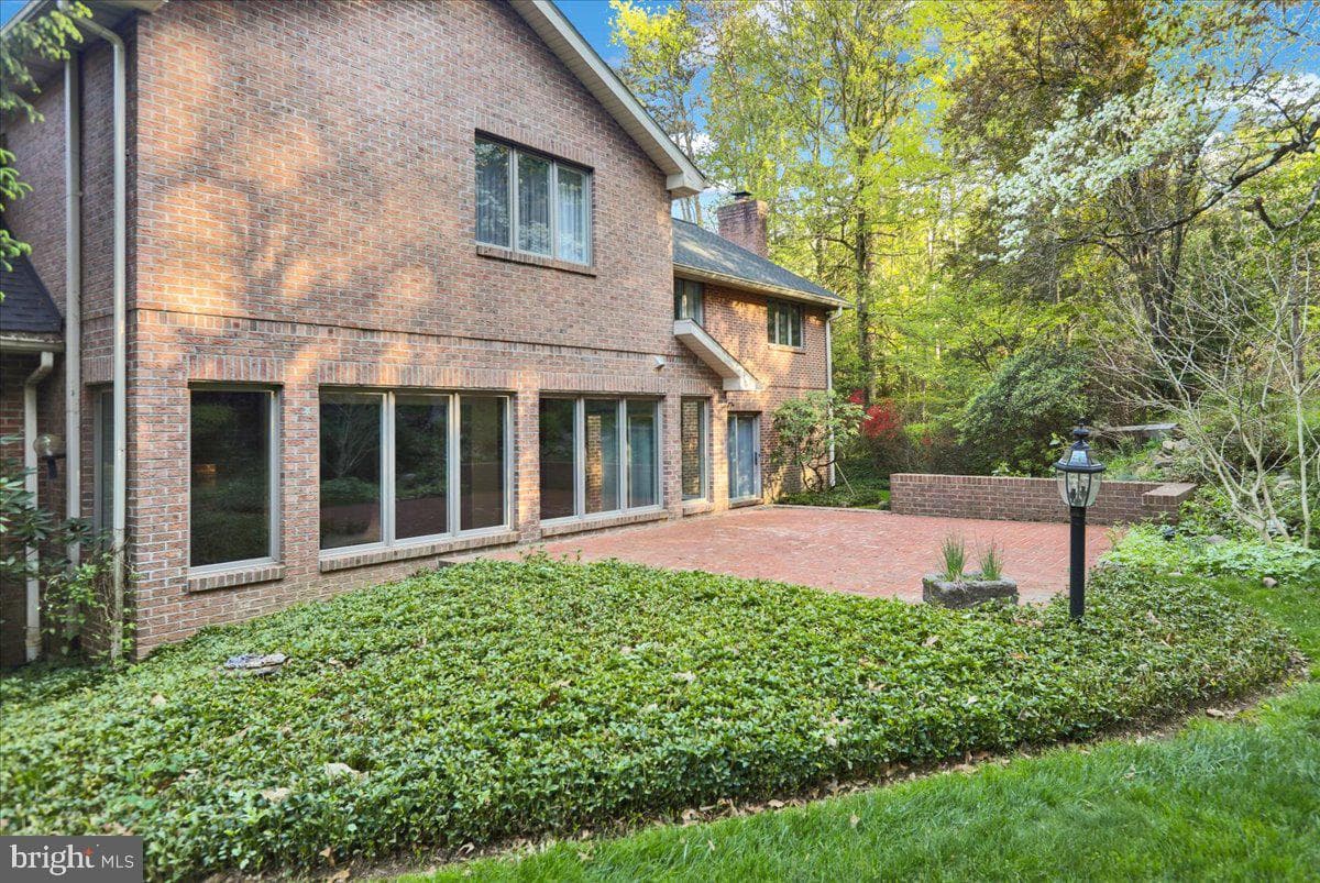 34 Hessian Boulevard photo 9
