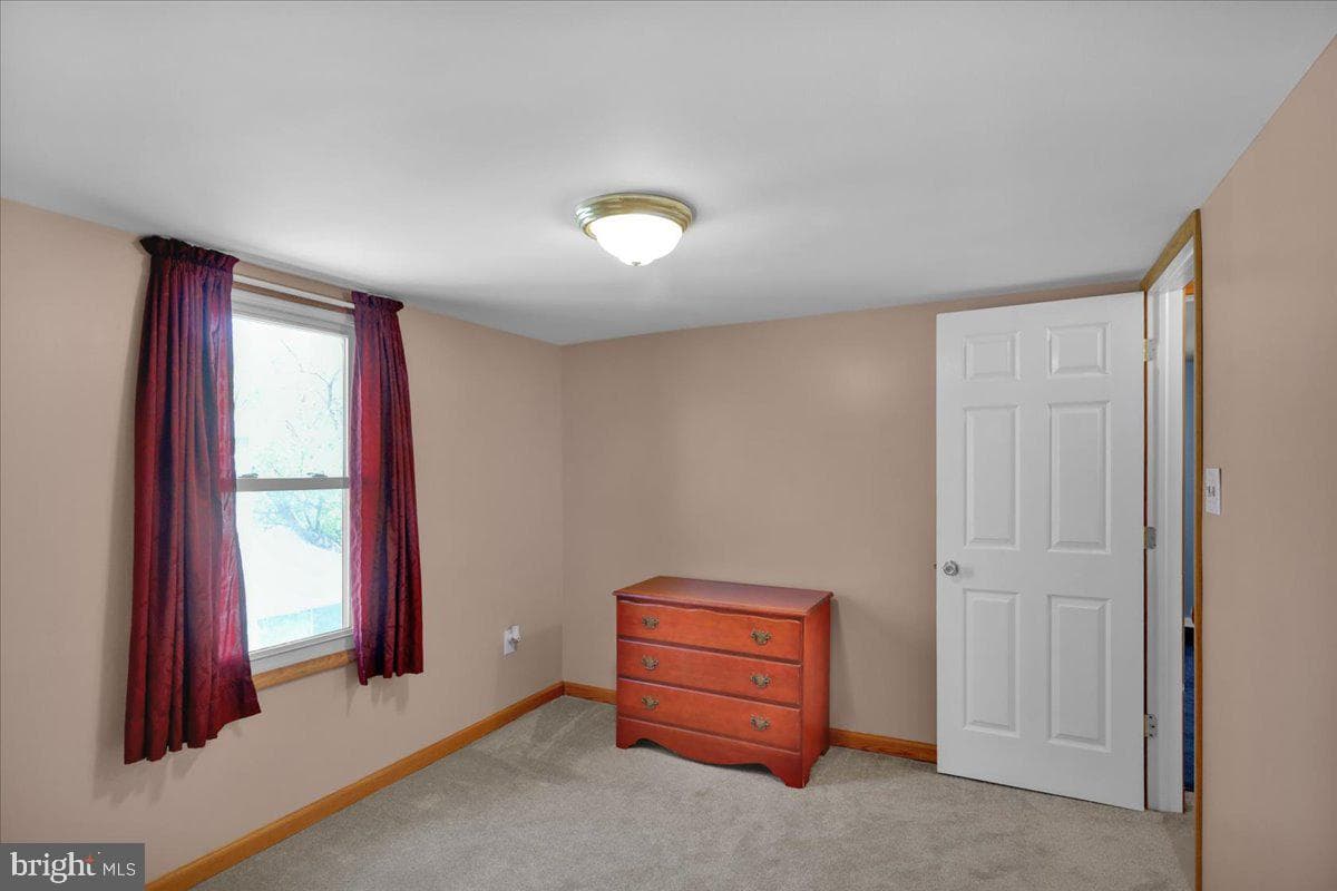 7 Seyfert Drive photo 13