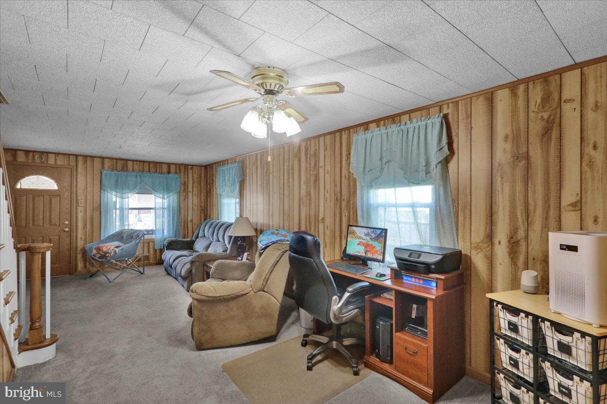 7 Seyfert Drive photo 6