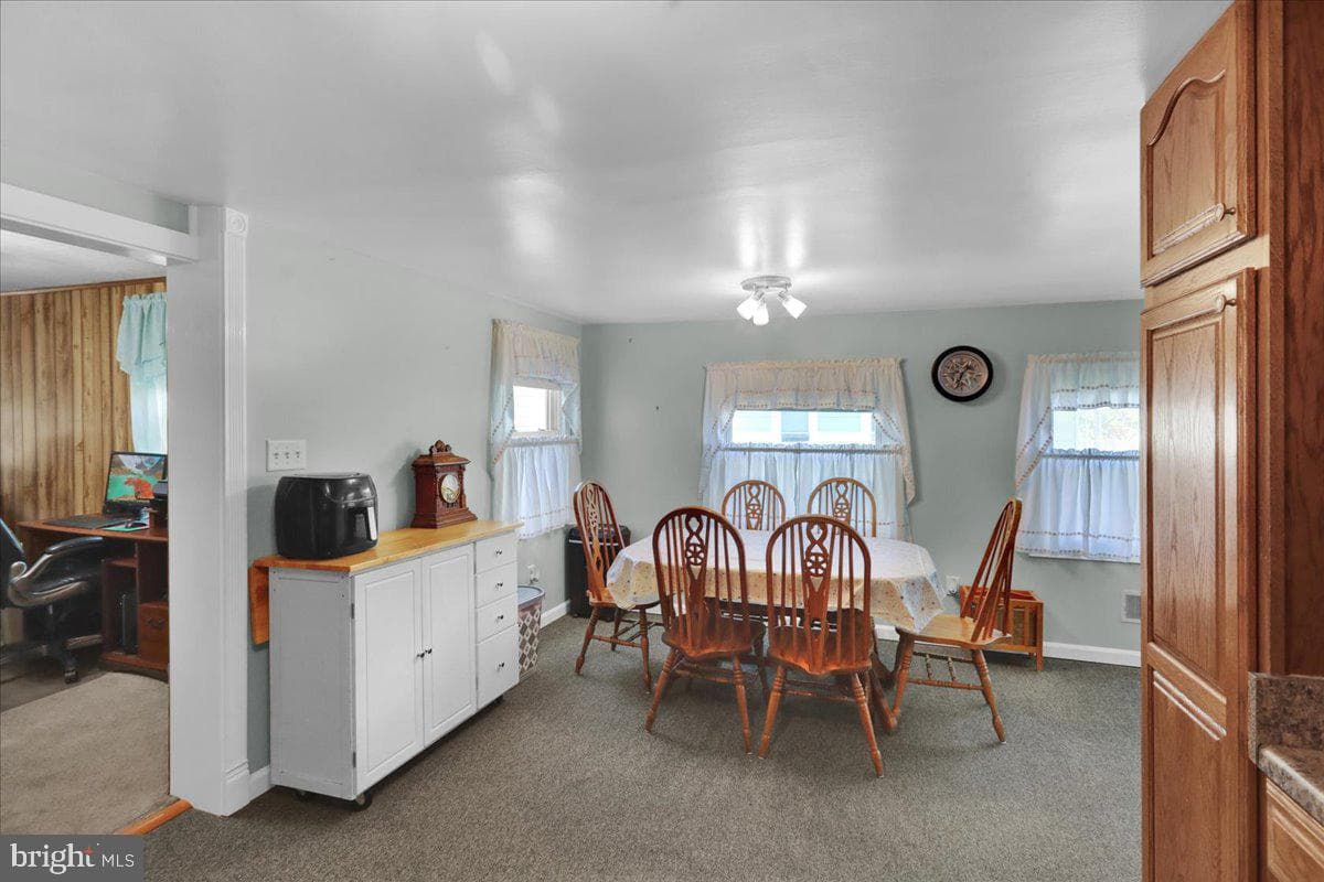 7 Seyfert Drive photo 9