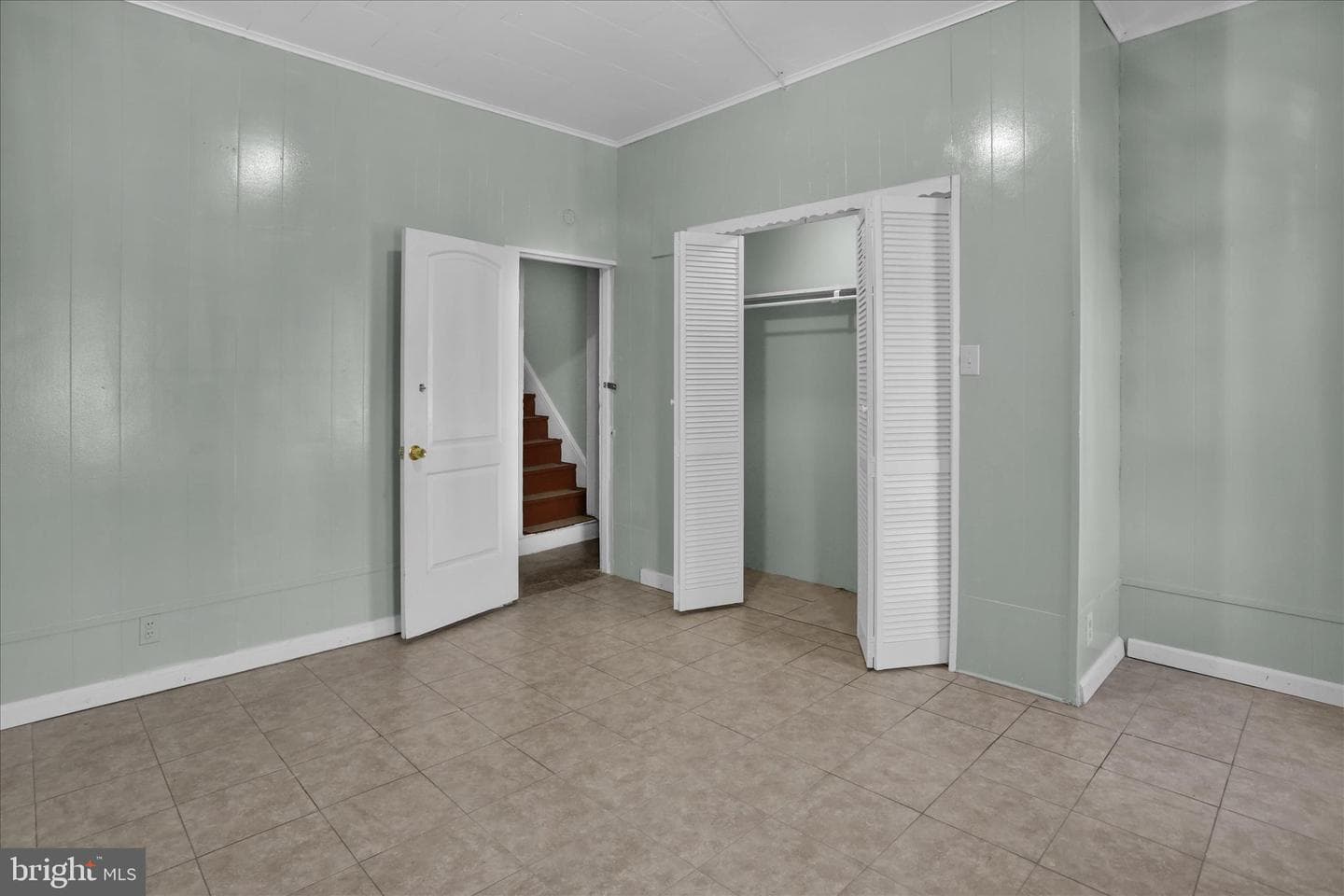 202 W Green Street photo 13