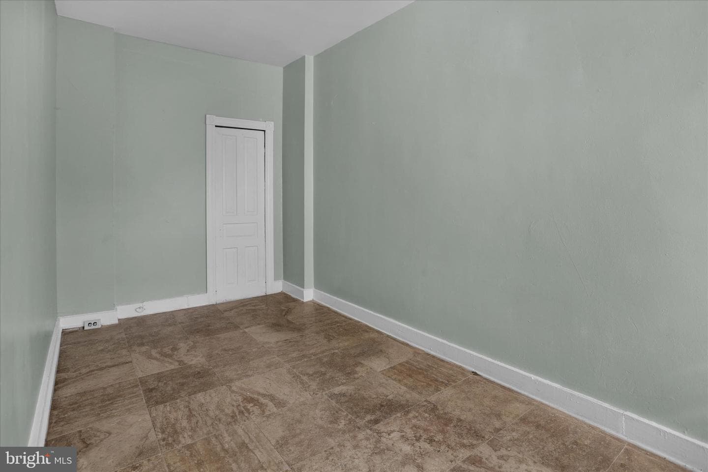 202 W Green Street photo 15