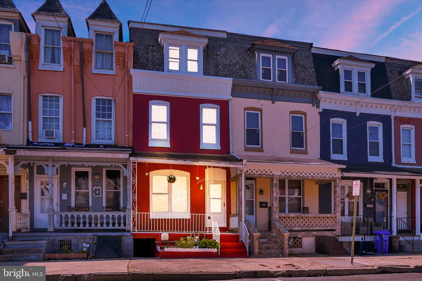202 W Green Street photo 2