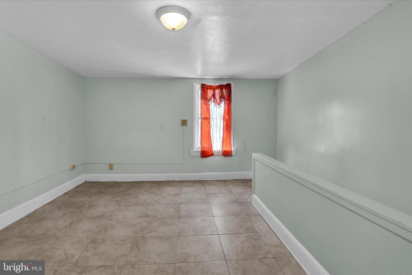 202 W Green Street photo 21