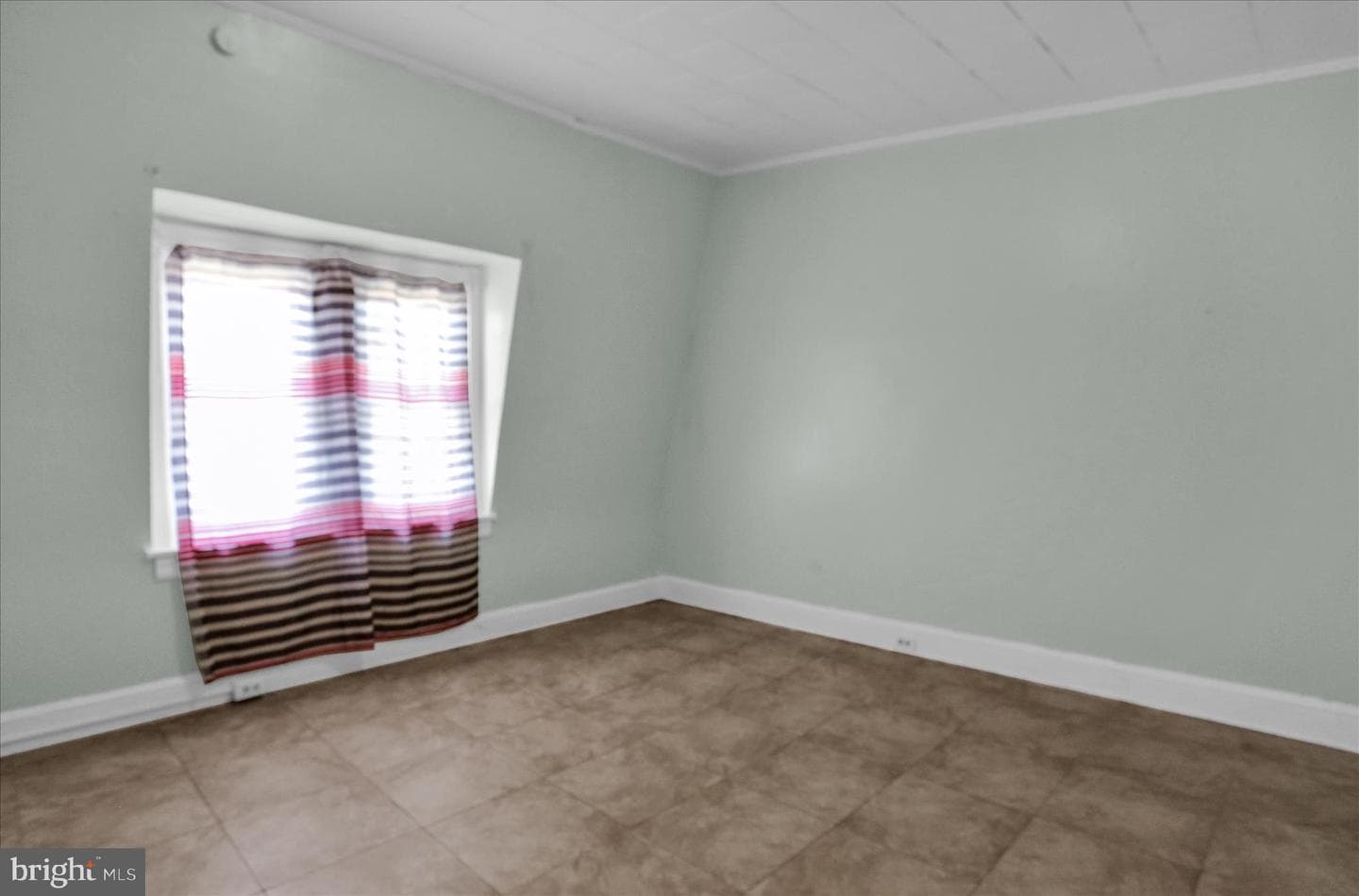 202 W Green Street photo 22