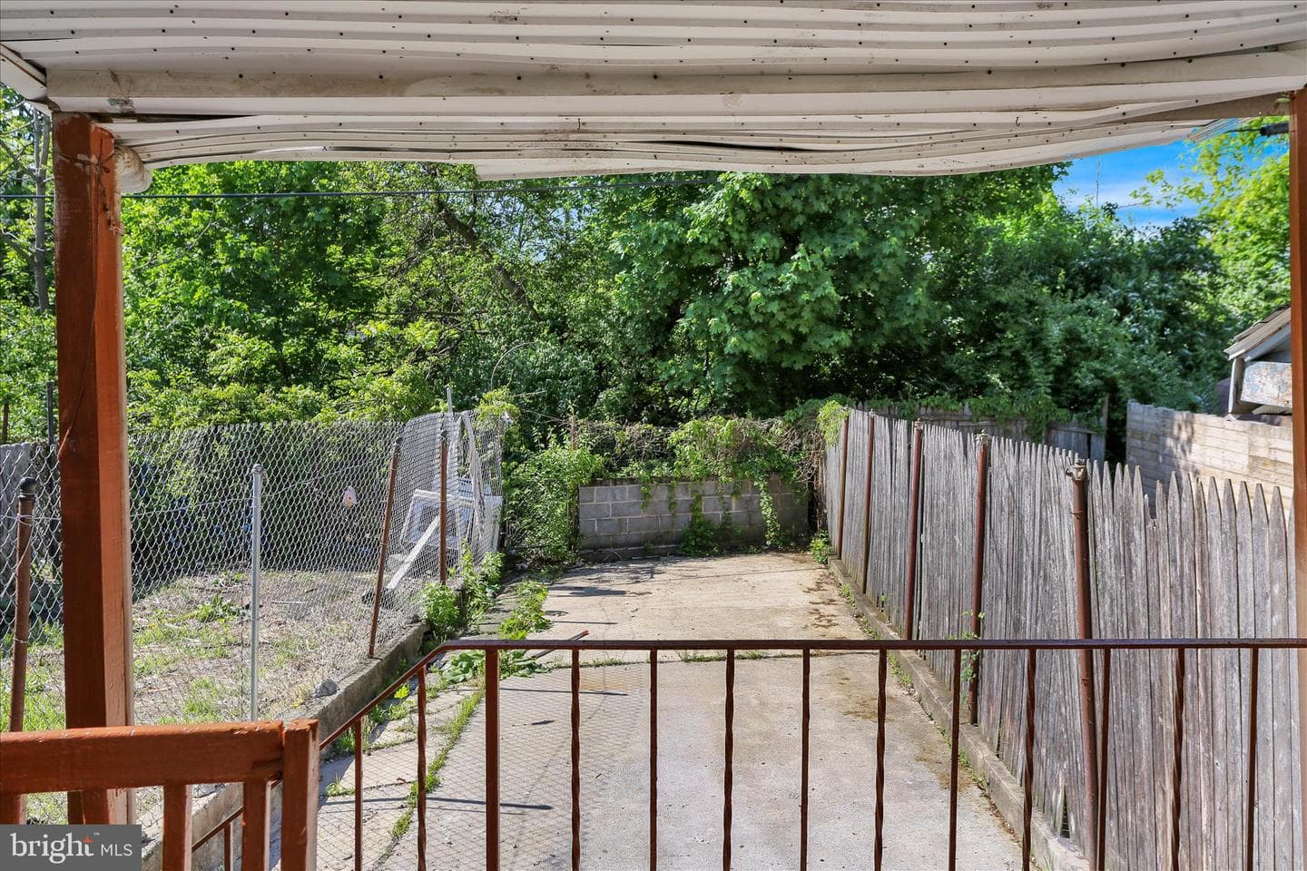202 W Green Street photo 28