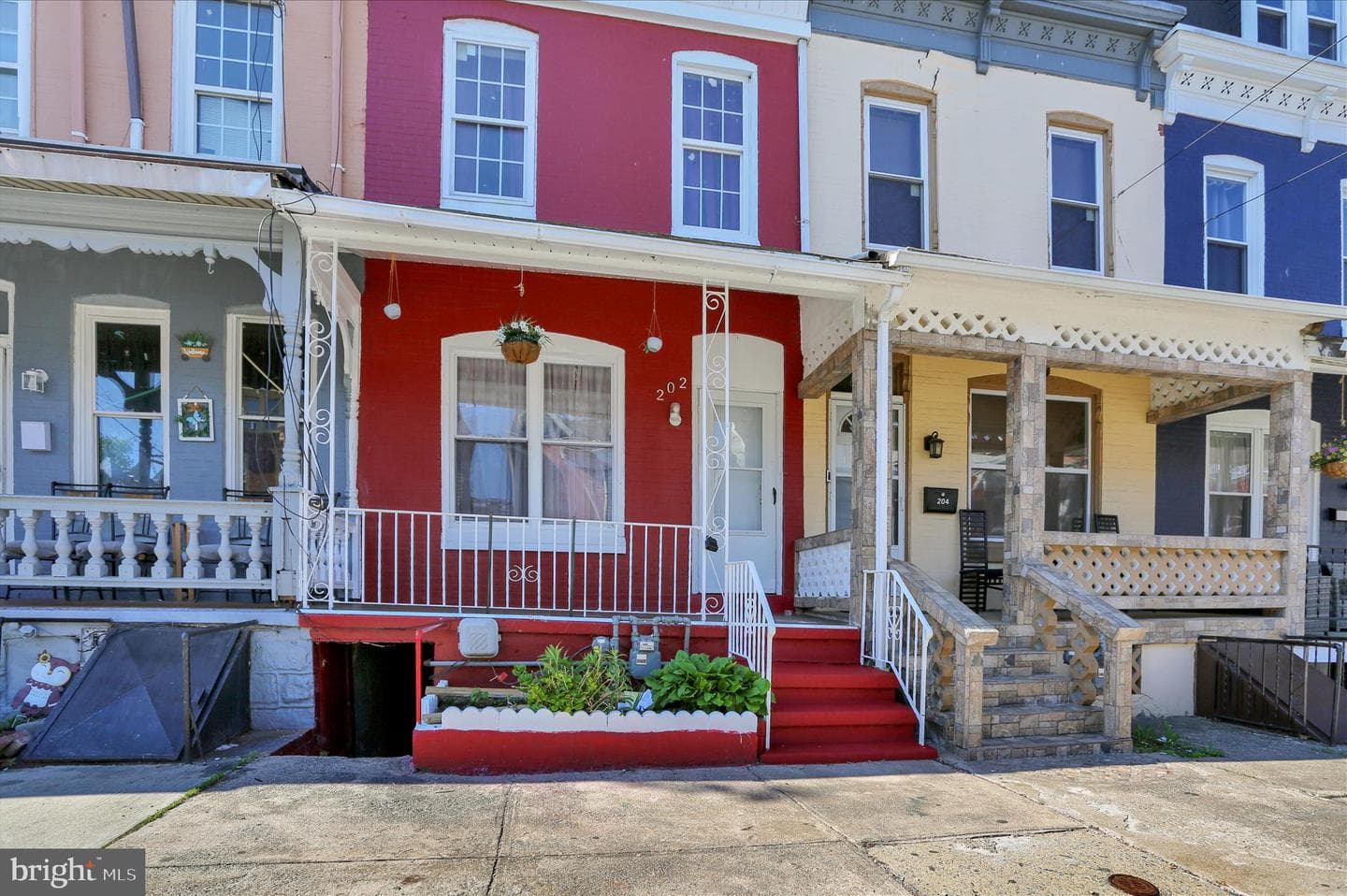 202 W Green Street photo 3