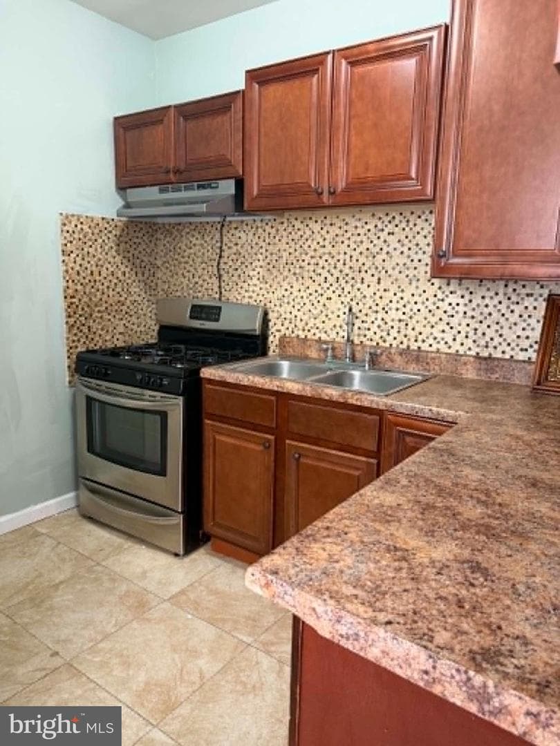 202 W Green Street photo 9