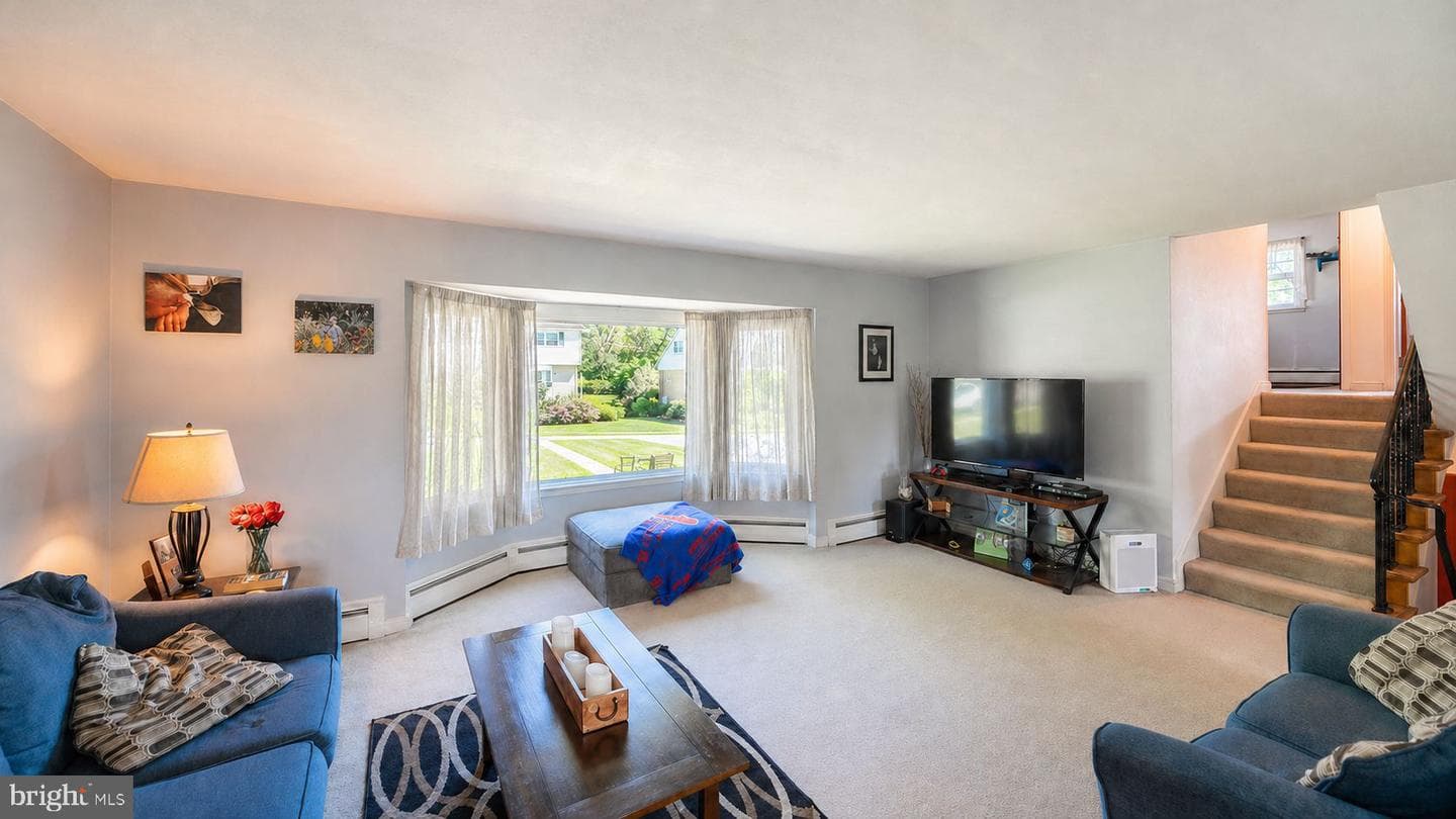 324 Holland Street photo 26