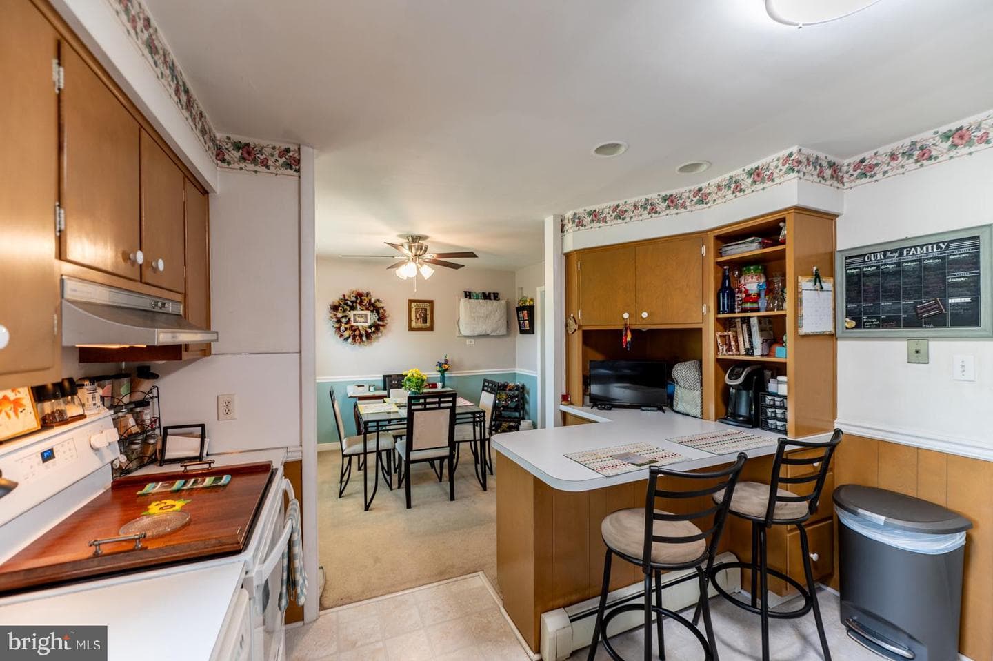 324 Holland Street photo 34