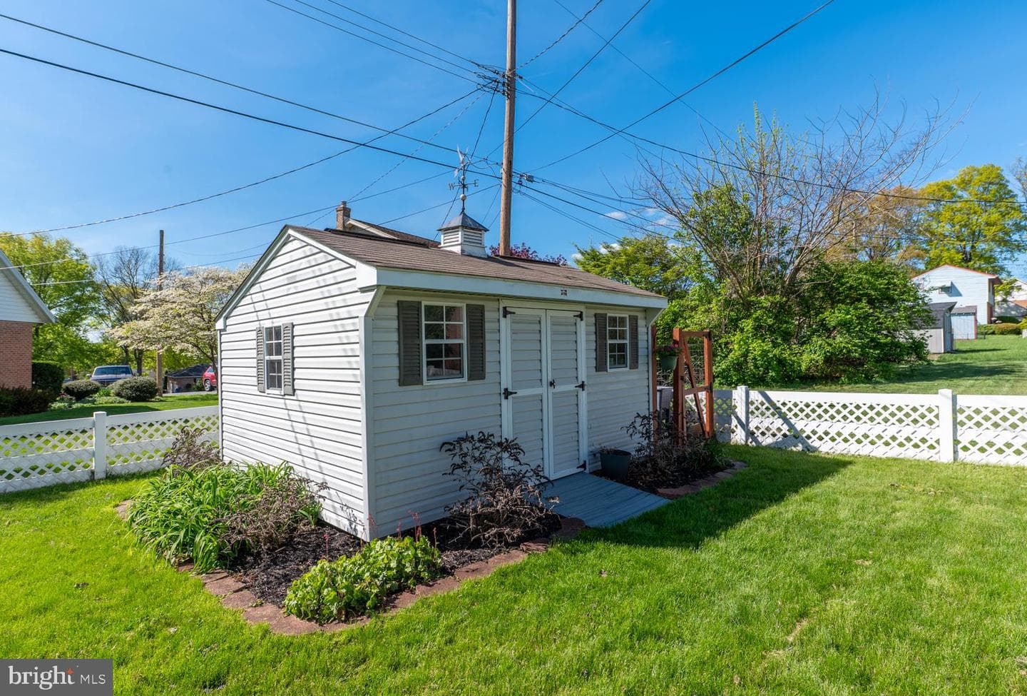324 Holland Street photo 67