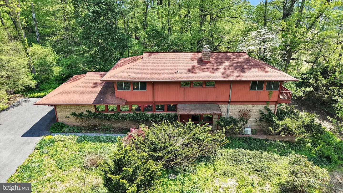 40 Devon Drive photo 3