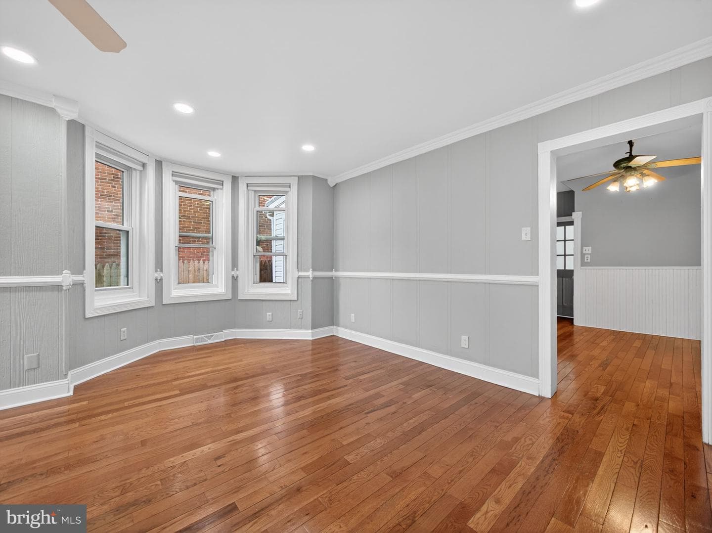 32 E Franklin Street photo 23