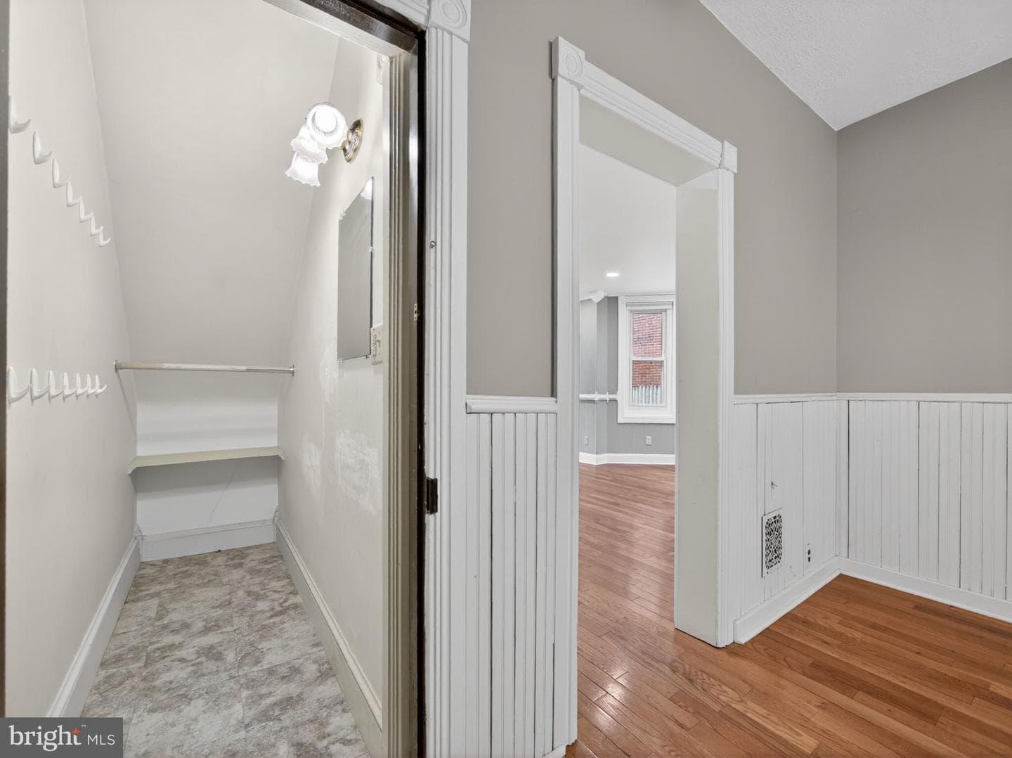 32 E Franklin Street photo 24