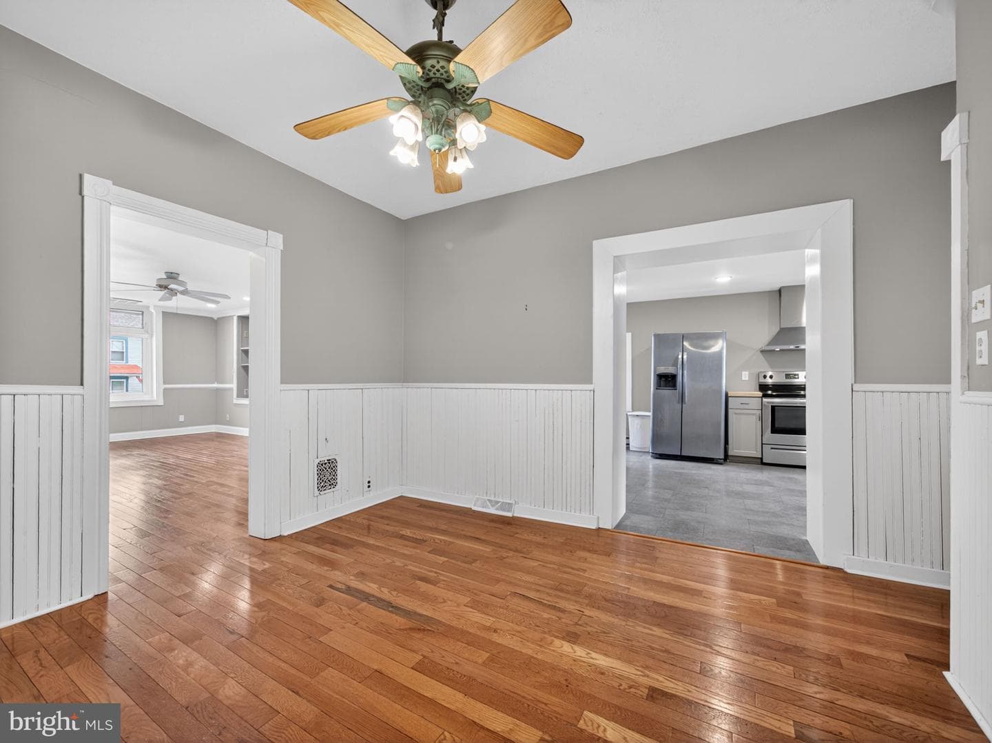 32 E Franklin Street photo 25