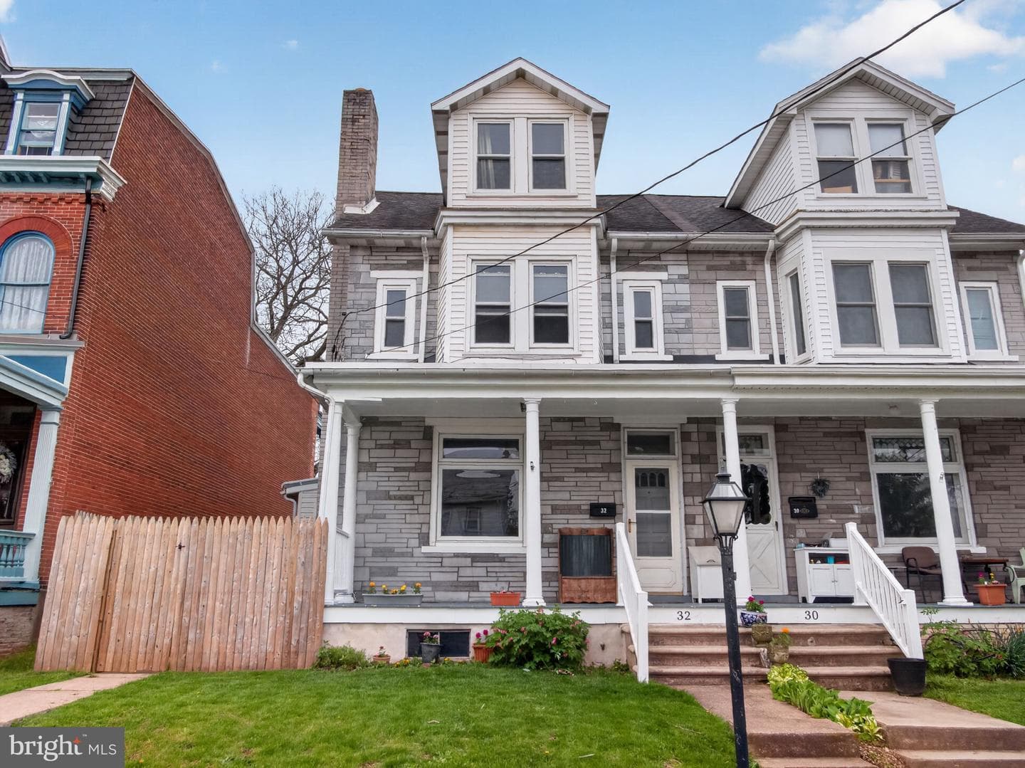 32 E Franklin Street photo 3