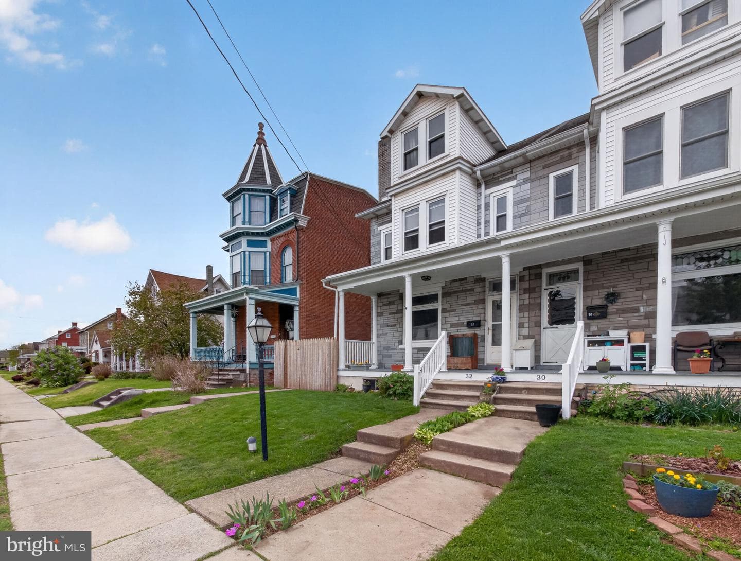 32 E Franklin Street photo 4