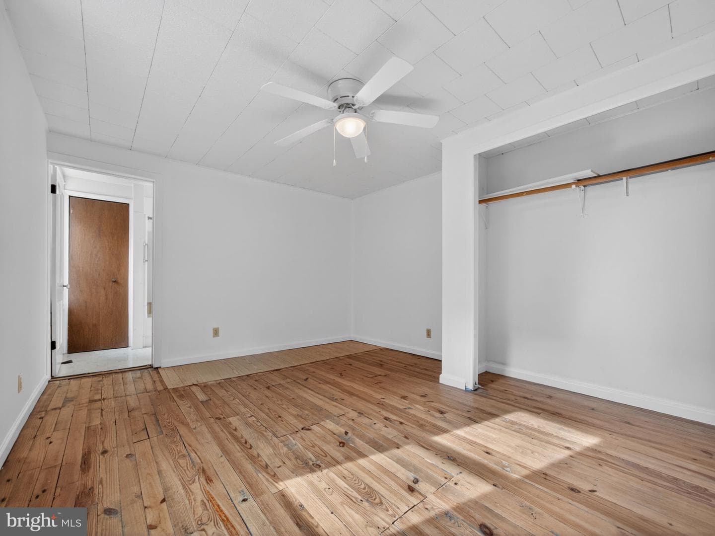 32 E Franklin Street photo 43