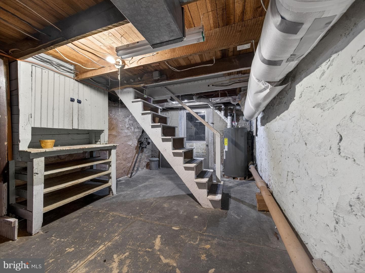 32 E Franklin Street photo 49
