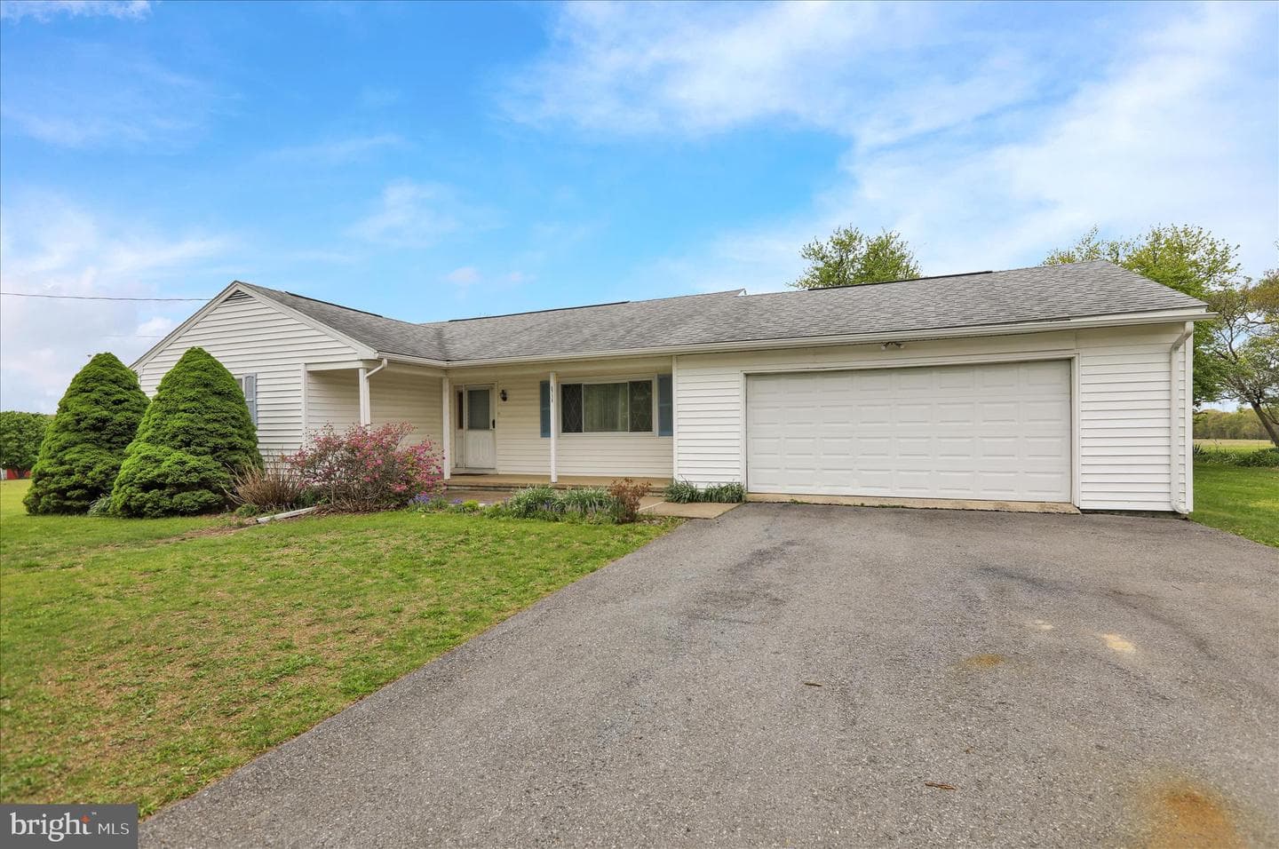 1714 Windsor Castle Road photo 2