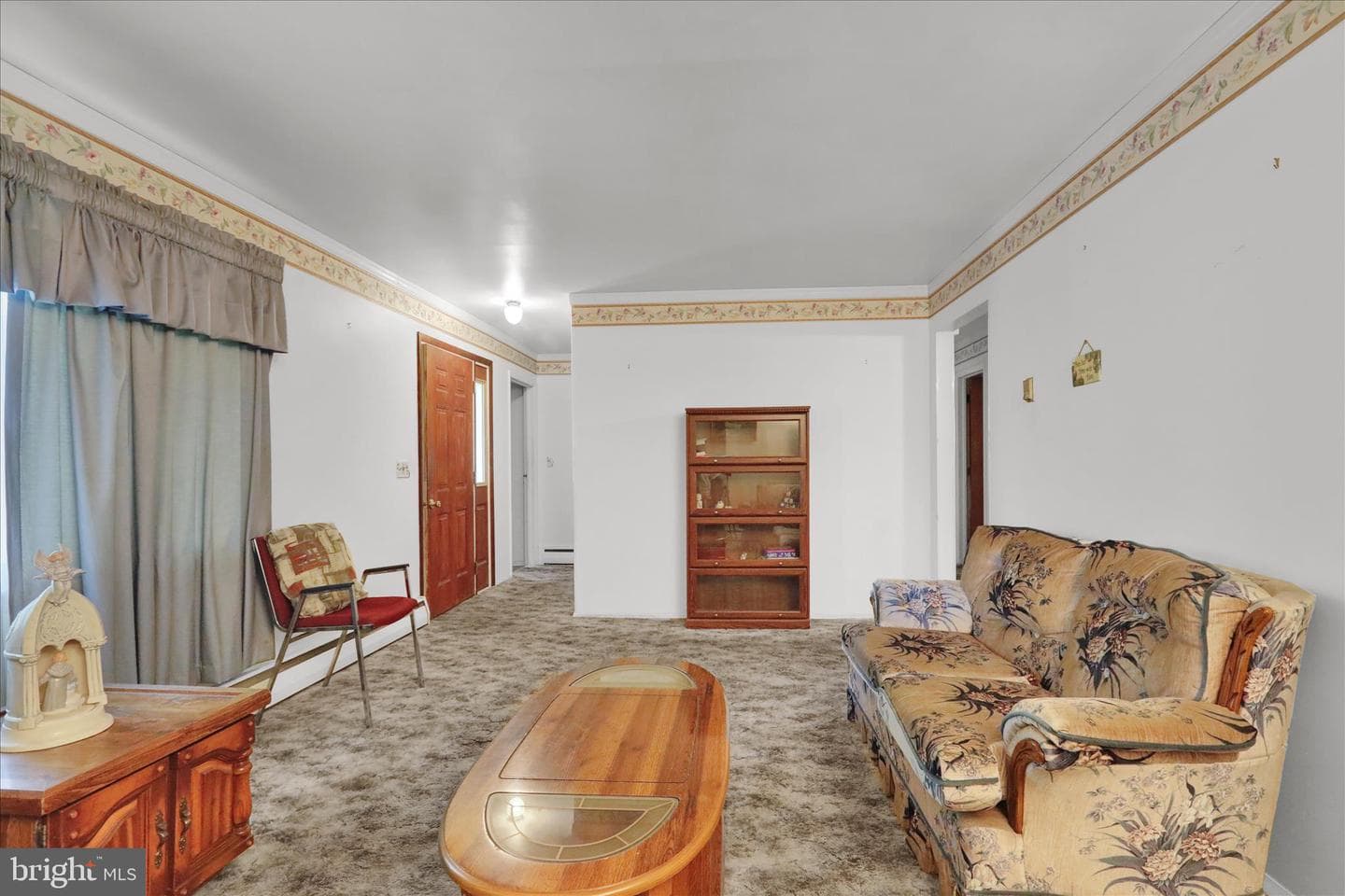 1714 Windsor Castle Road photo 8