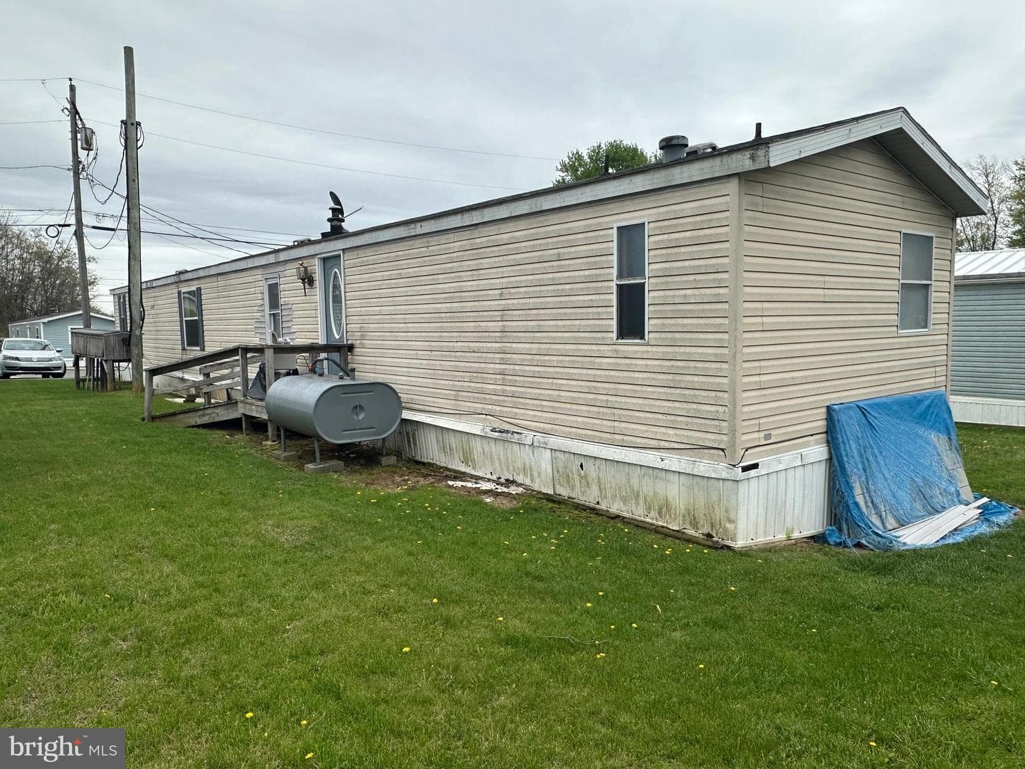 12 Roth Ave photo 27