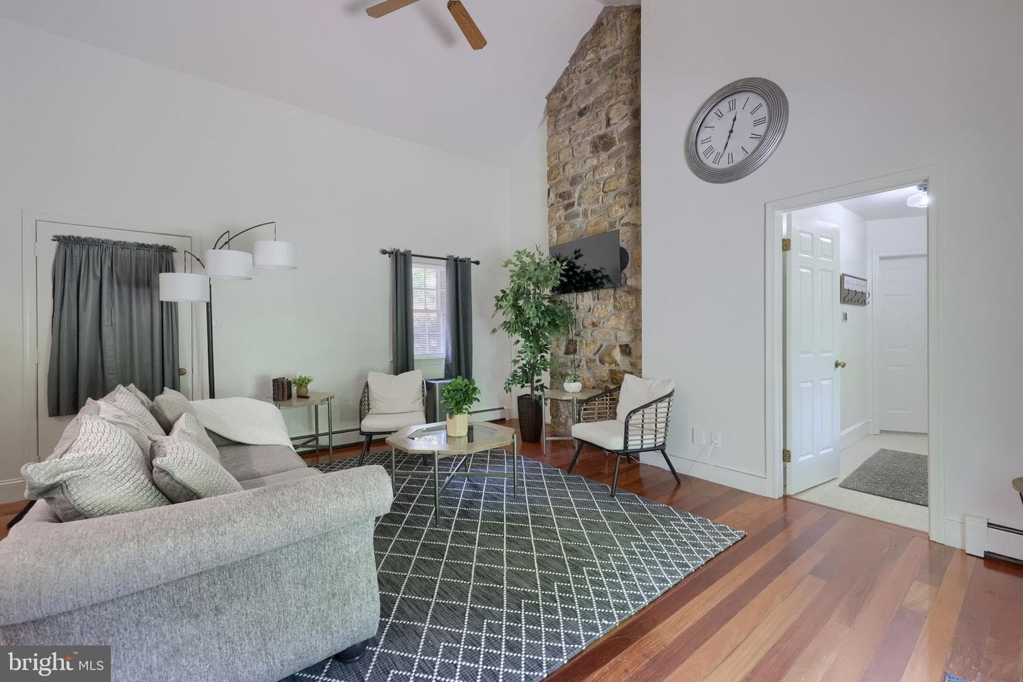 139 Joanna Road photo 41