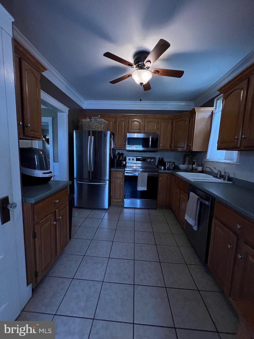 10 E Penn Avenue photo 11