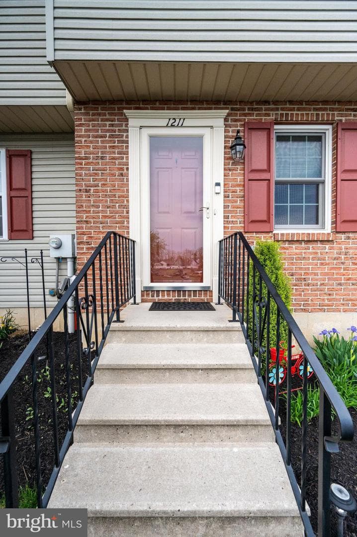 1211 Fredrick Boulevard photo 4