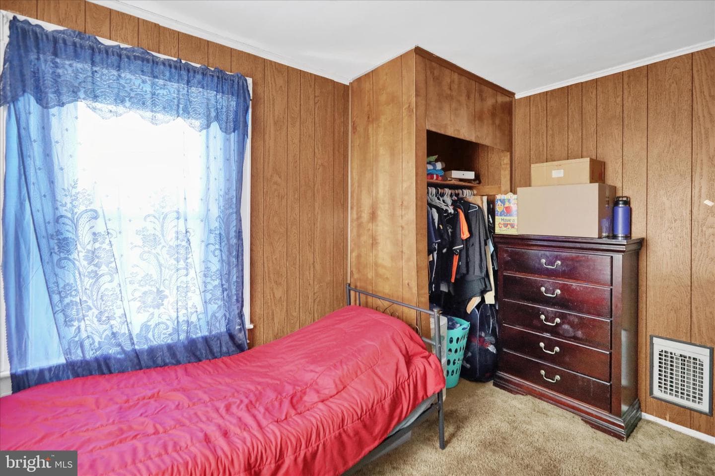 106 Reading Avenue photo 14